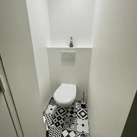 Apartment Quiet - Close To Metro Saint Michel